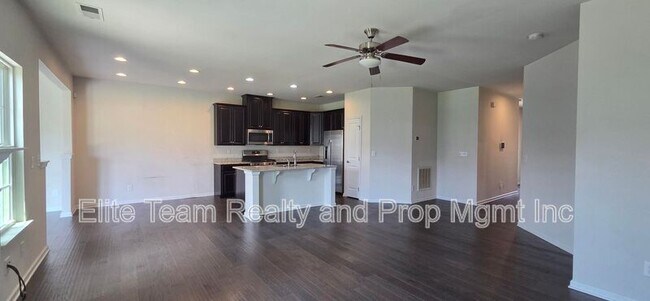 Building Photo - 7347 Raylee Ave SW