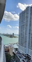 Building Photo - 1750 N Bayshore Dr