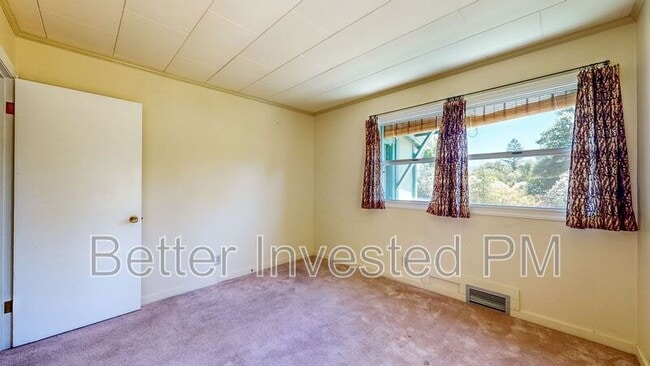 Building Photo - 175 Giorno Ave