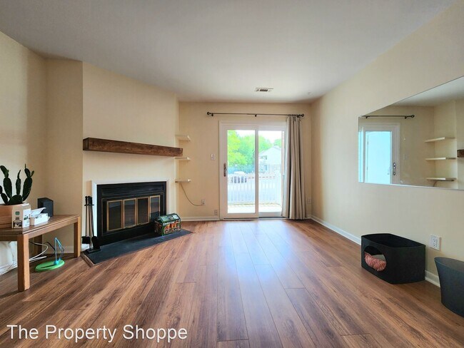 Building Photo - 2 br, 2 bath House - 2100 Retreat Ct