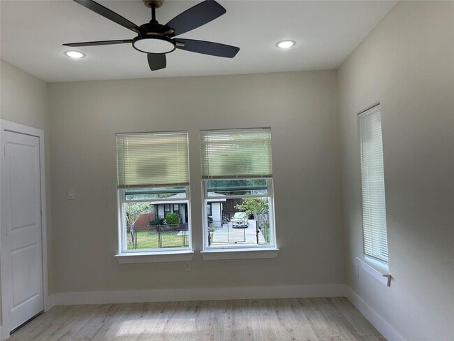 Building Photo - 4429 Sterling St