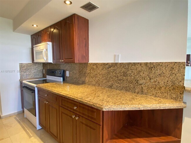 Building Photo - 1890 S Ocean Dr