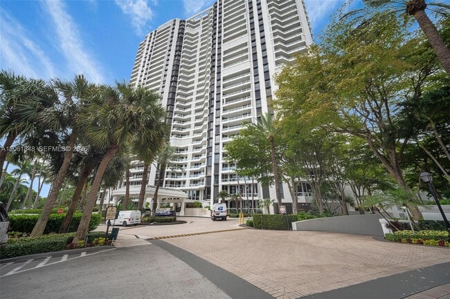 Building Photo - 21205 Yacht Club Dr