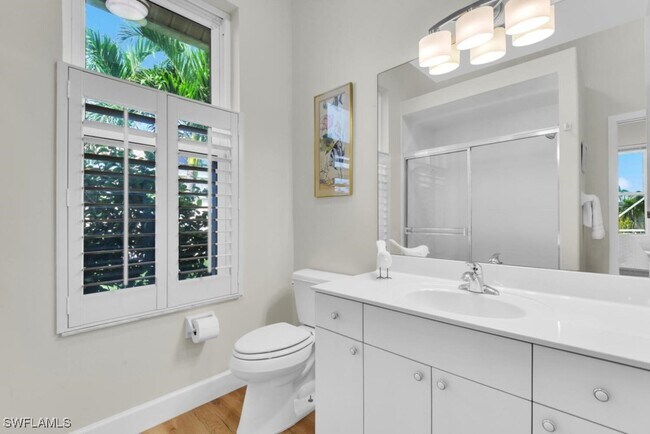 Building Photo - 4022 SW 29th Ave