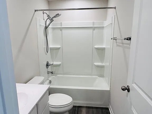 Building Photo - 303 Bait Rd