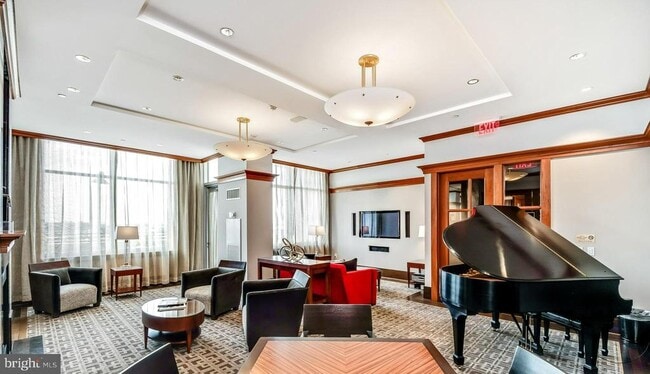 Building Photo - 440 S Broad St