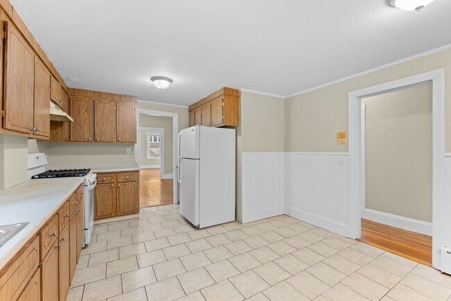 Building Photo - 45 Highland Ave
