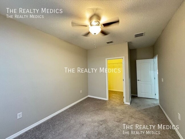 Building Photo - 5107 Appenine Loop W