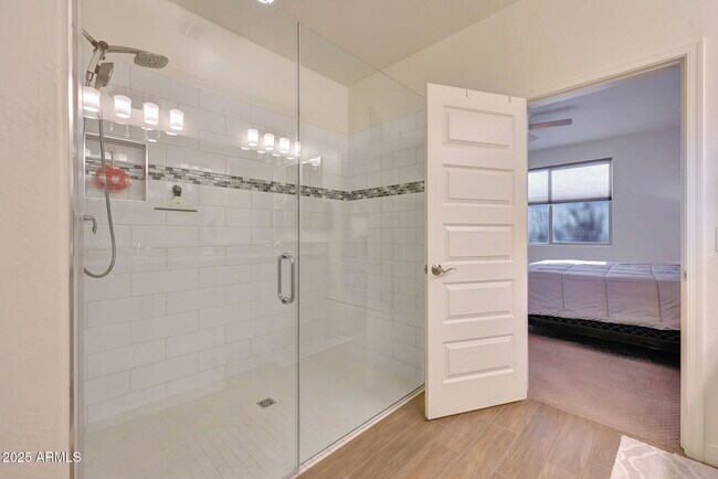 Building Photo - 8490 S 165th Dr