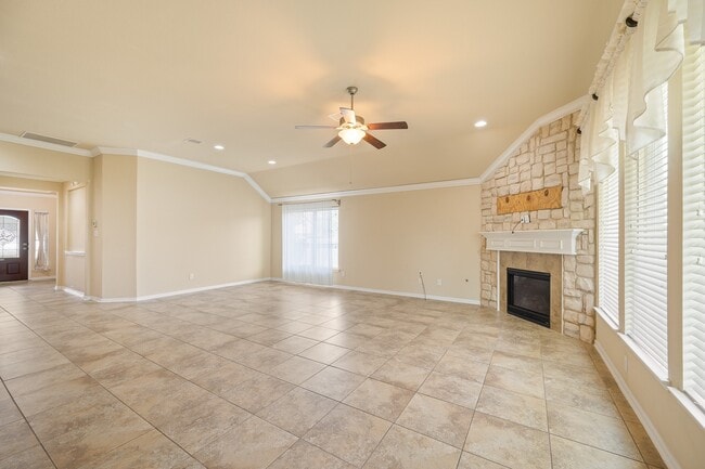 Building Photo - 207 Lockridge Hill Ln