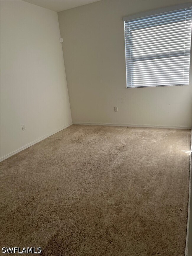 Building Photo - 5474 Cassidy Ln