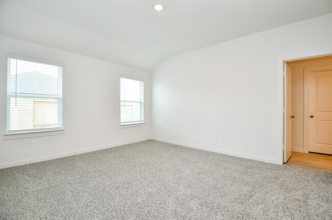 Building Photo - 30406 Canterbury Flds Dr