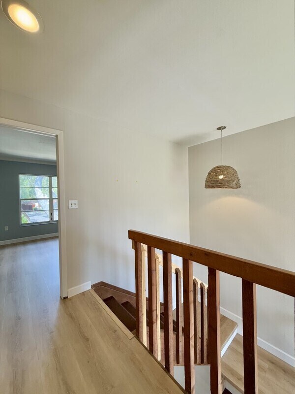 Building Photo - 817 Fairwood Forest Dr