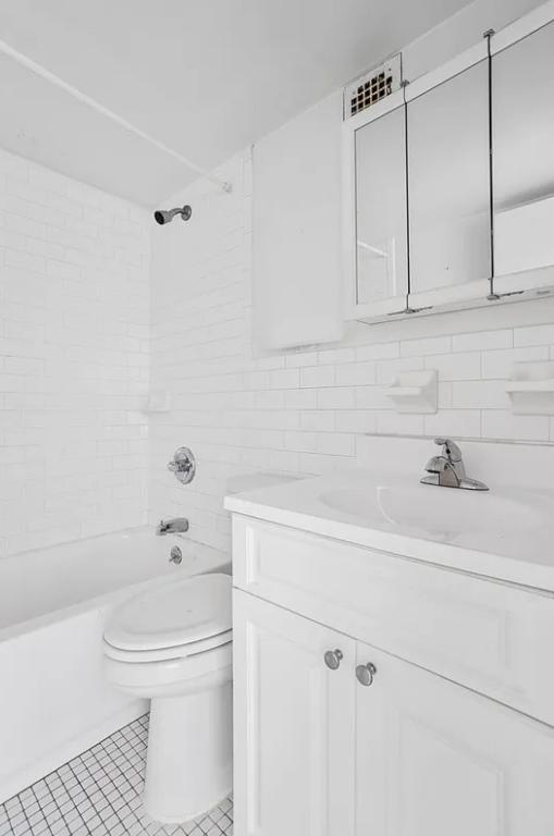 Building Photo - 2 bedroom in New York NY 10038