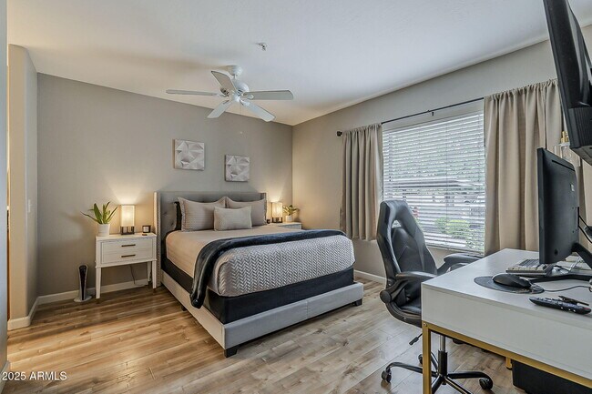 Building Photo - 1825 W Ray Rd