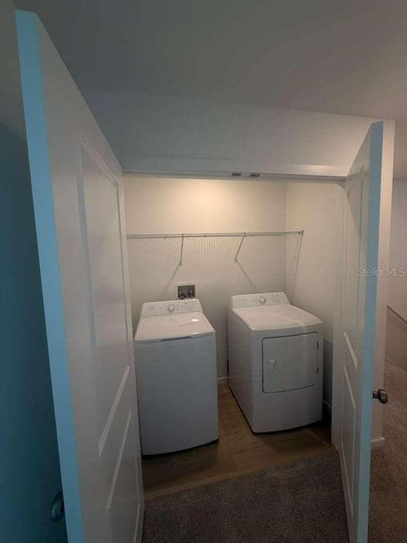 Building Photo - 848 Lynx St