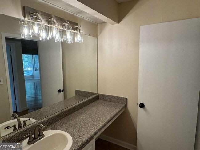 Building Photo - 5005 Wingate Way
