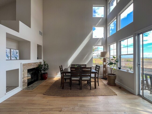 Building Photo - 35 Regatta Way