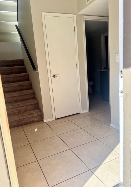 Entry - 4976 N Via Carina