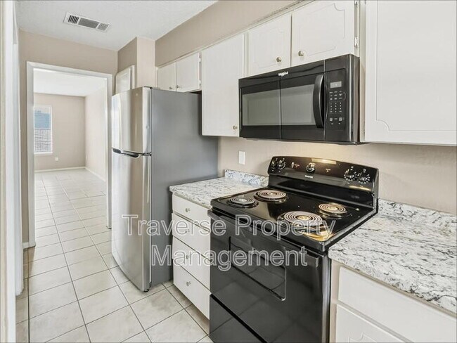Building Photo - 1006 Bland Dr