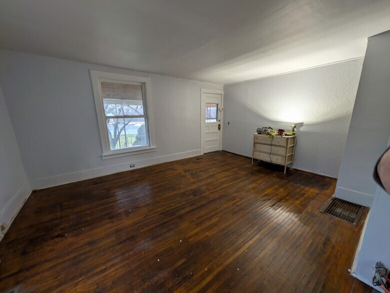 Living Room - 1727 Clark Street Rd