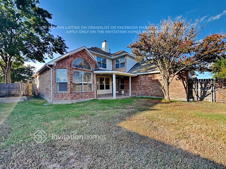 Building Photo - 7402 Euclid Dr