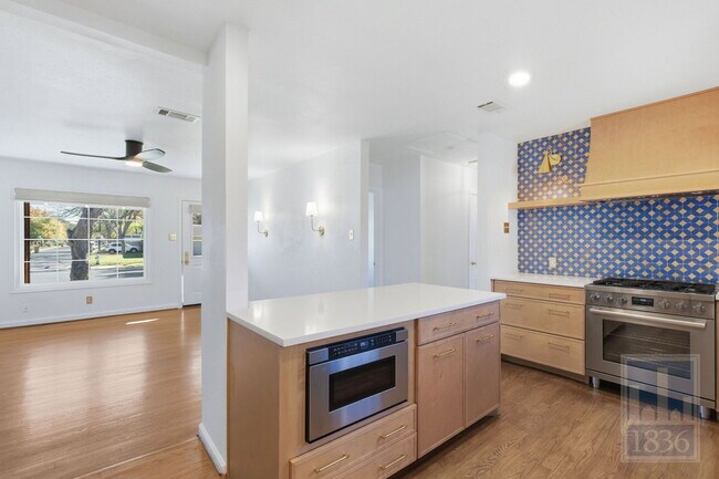 Building Photo - 8324 Burrell Dr