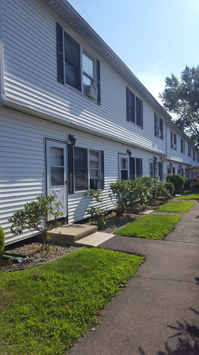 498 Naugatuck Ave 498 Naugatuck Ave Milford CT 06460 Apartment Finder