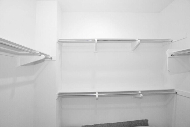 Building Photo - 10881 McCan Ct