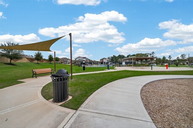Building Photo - 40347 Blossom Vly Ln