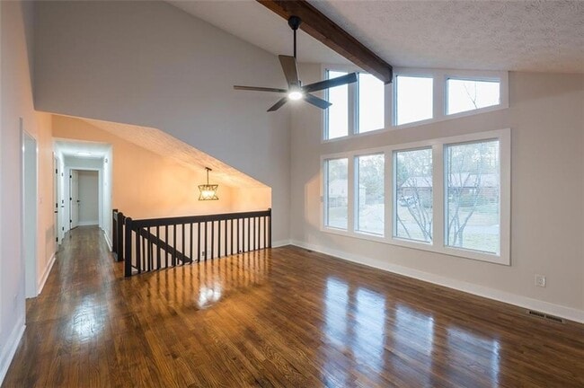 Building Photo - 237 Park Ave