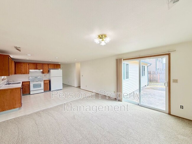 Building Photo - 14815 NE 91st St
