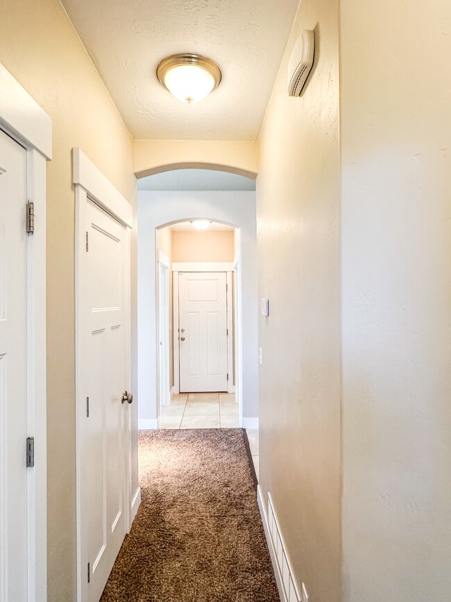 Building Photo - 4441 Wynridge Ln