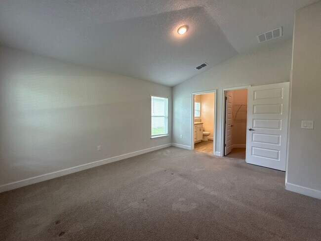 Building Photo - 199 NW 45th Loop
