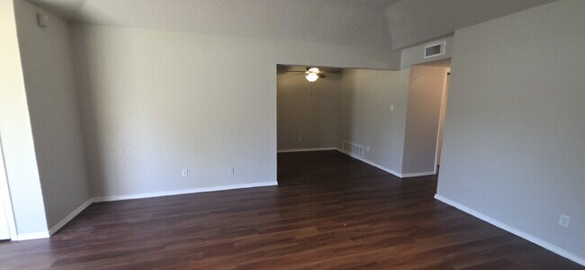 Building Photo - Move In Special of 1/2 OFF 1st Month Rent - Welcome to this beautifully updated duplex!!!