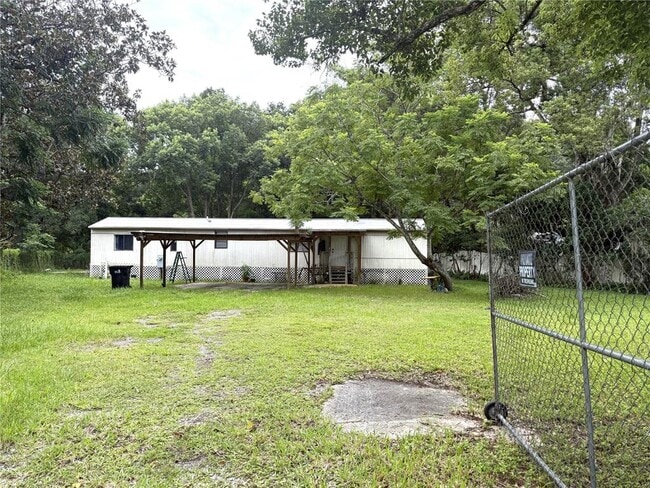 Building Photo - 2703 Aein Rd