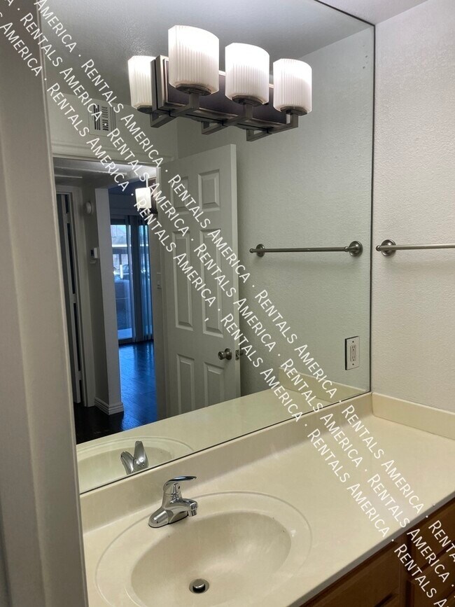 Building Photo - 4354 N 82nd St