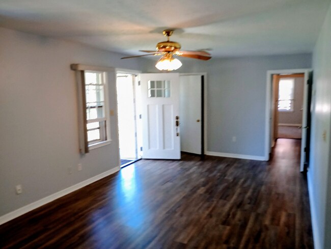 Building Photo - 312 Wilson Dr