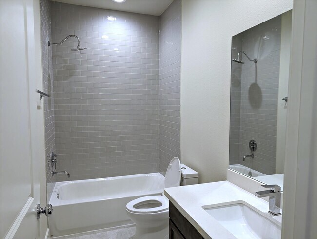 Building Photo - 803 Burton Lndg Ln