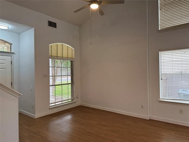 Building Photo - 8313 Osborne Dr