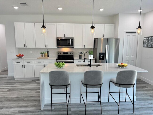 Building Photo - 455 Marion Oaks Dr