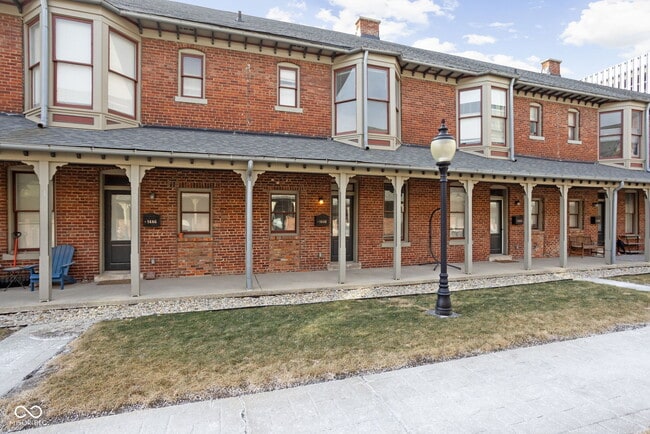 Building Photo - 1448 N Illinois St