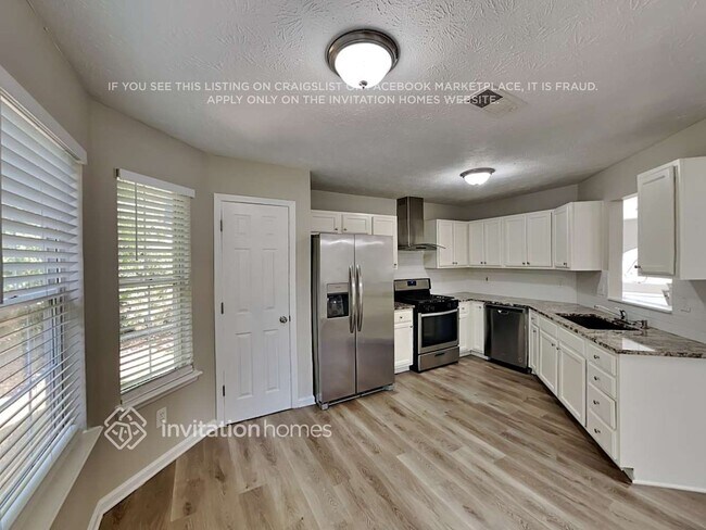 Building Photo - 3014 Lake Park Trail