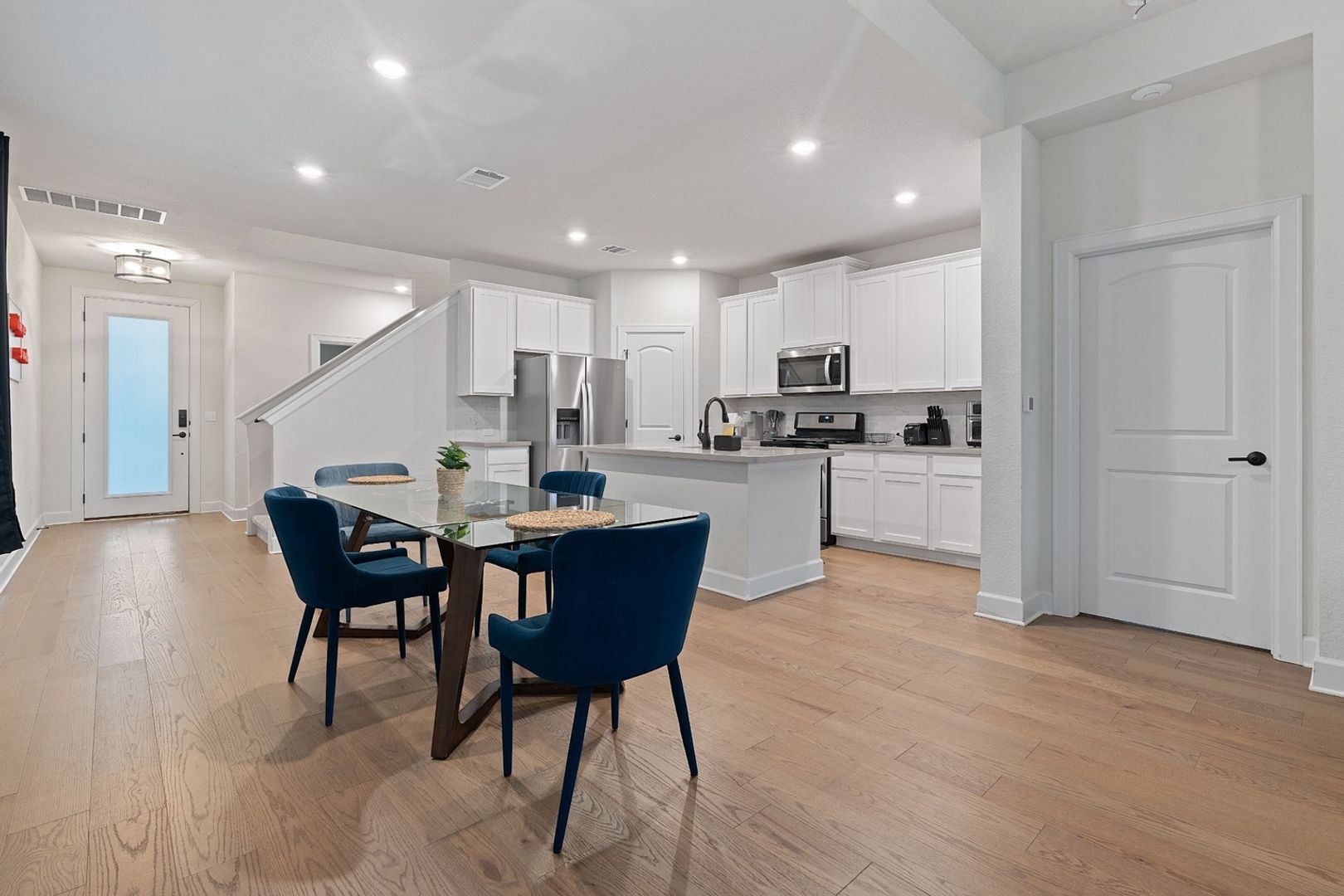 Building Photo - 6113 Dumfries Ln