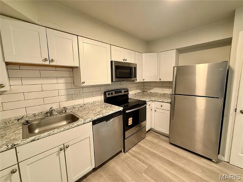 Building Photo - 7601 Hazelcrest Dr