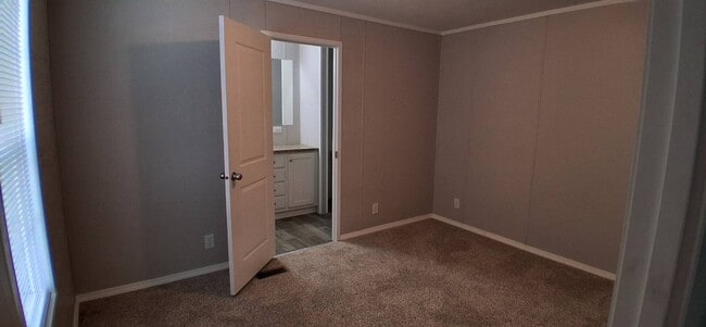 Building Photo - 1178 W Jason Way