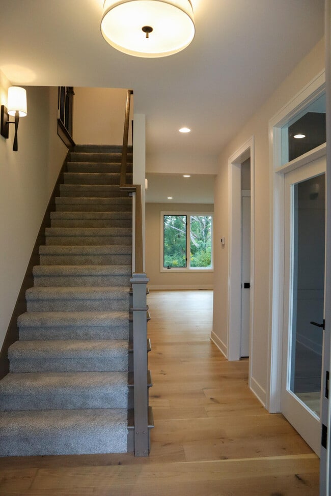 Building Photo - 54759 Camden Ct