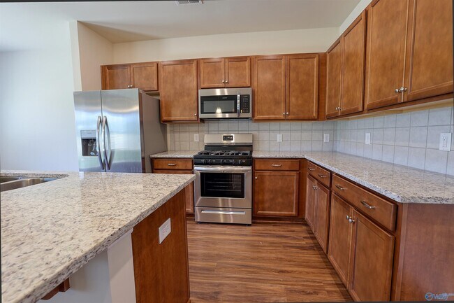Building Photo - 13918 Hickory Brk Rd