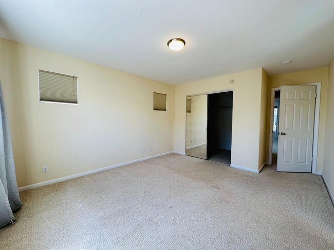Building Photo - 34117 Songbird Terrace