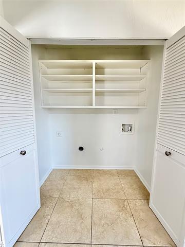 Building Photo - 2611 Fountainview Dr